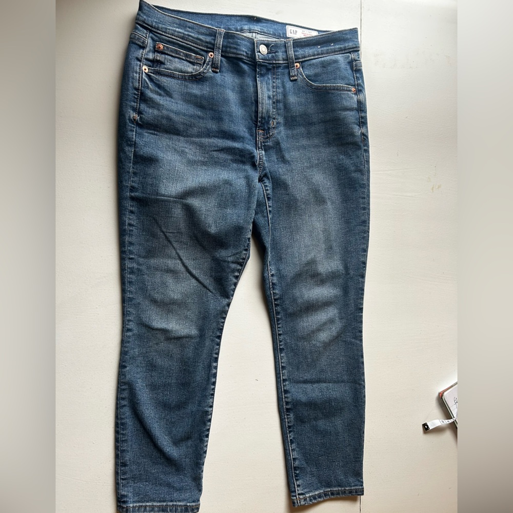 GAP True Skinny Mid-Rise